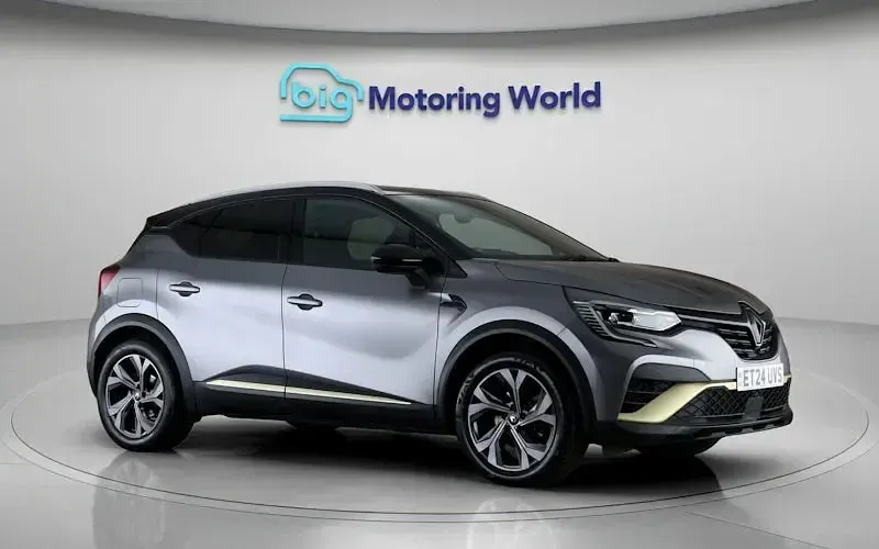 Used Renault Captur Engineered 145 HP (106 kW) 2024 Grey/black SUV