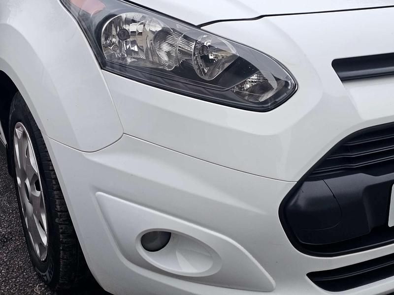 Used Ford Transit Connect Trend 2017 White MPV