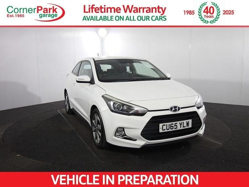 White Used 2015 Hyundai i20 SE Coupe | £5,249 (A bit pricey) - Image 1/1