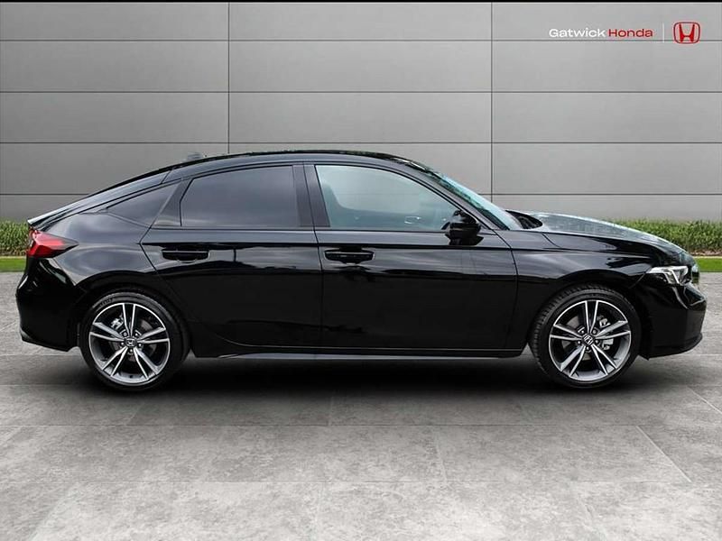 Used Honda Civic Advance 141 HP (103 kW) 2025 Black Hatchback