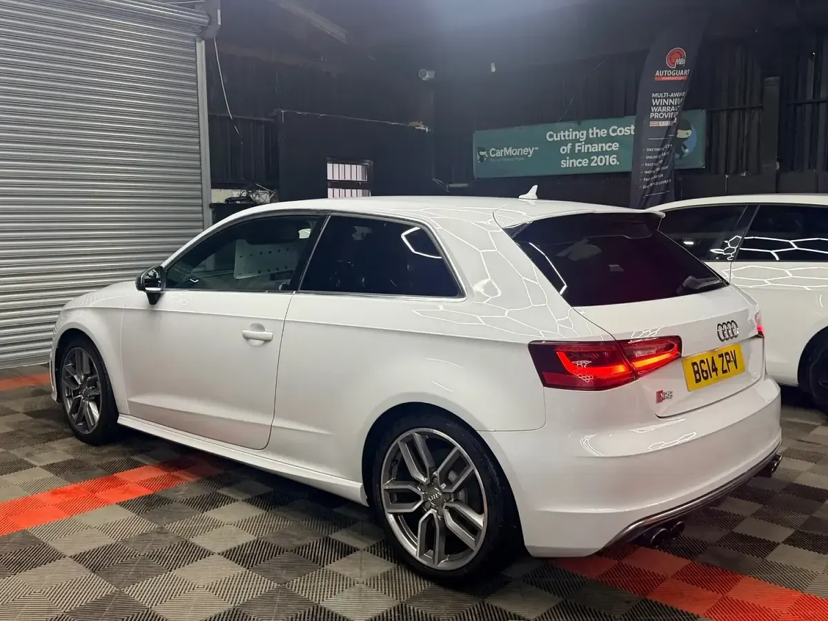 Used Audi A3 Design 310 HP (228 kW) 2014 White Hatchback