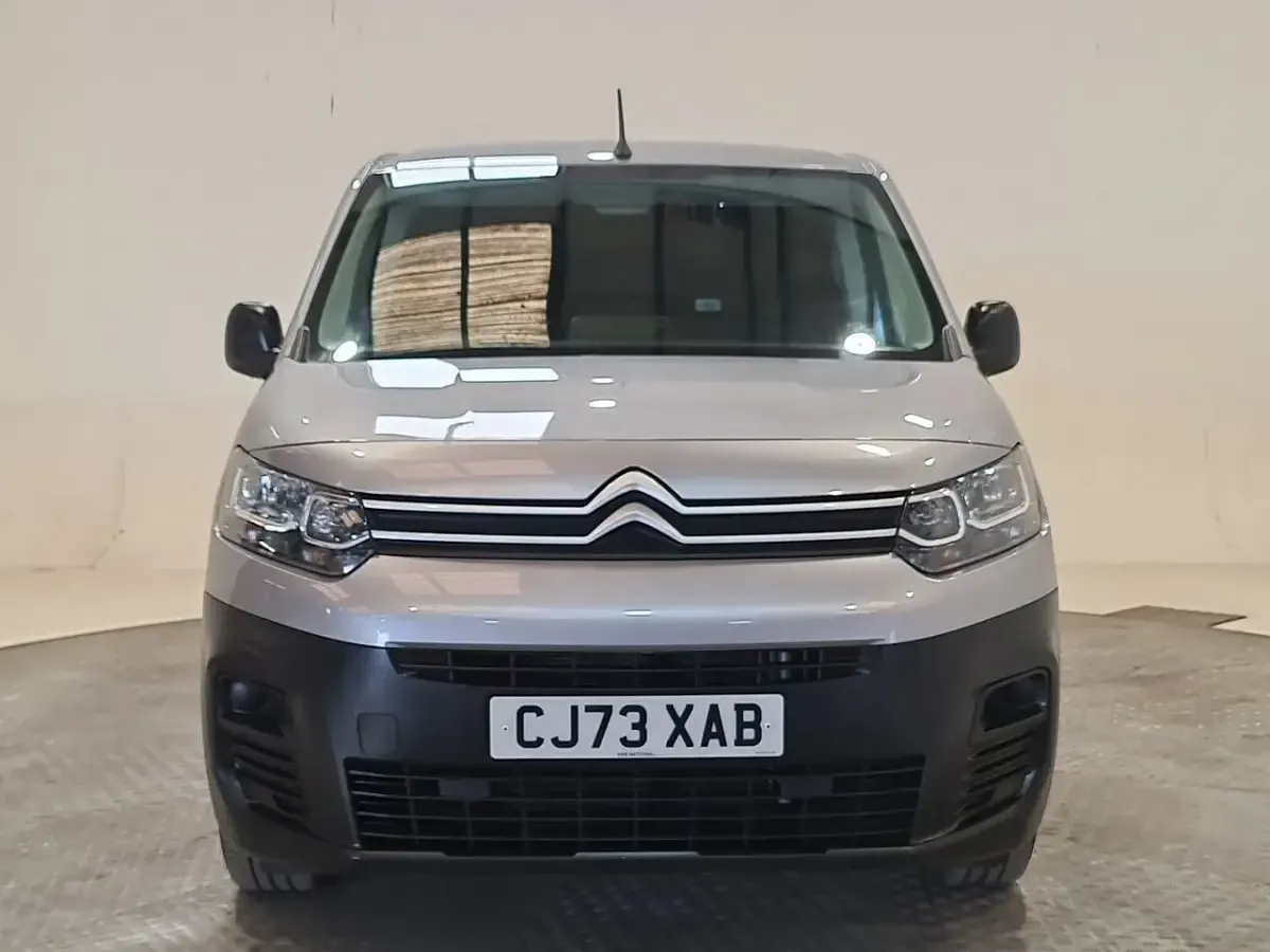 Gebraucht Citroën Berlingo 100 PS (73 kW) 2024 Grau Van / Kleinbus