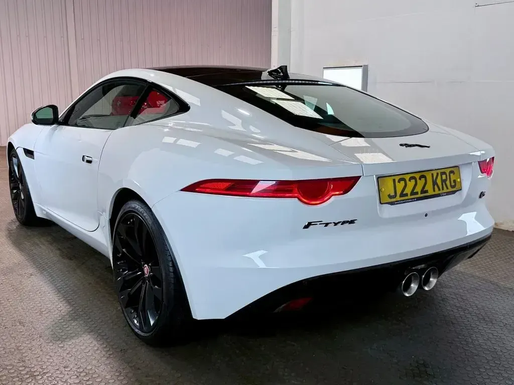 Used Jaguar F-Type S 380 HP (279 kW) 2015 White Coupe