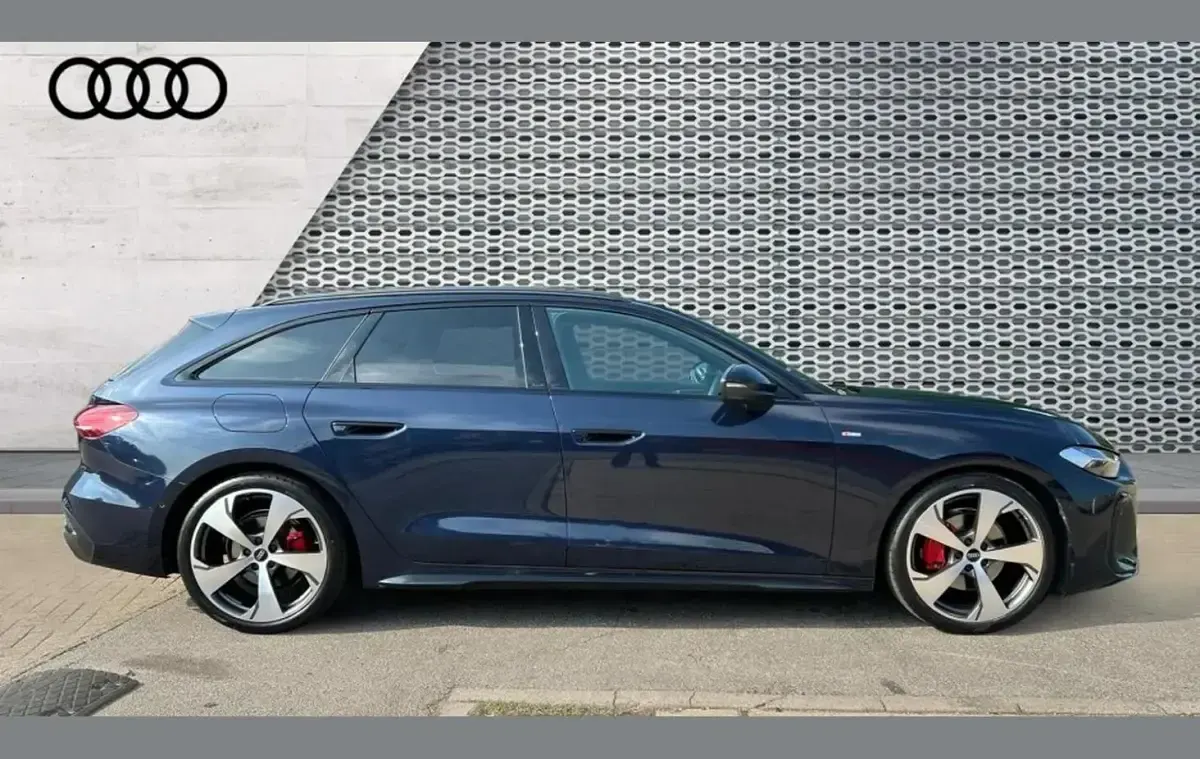 Used Audi A5 Advanced 204 HP (150 kW) 2025 Blue Estate
