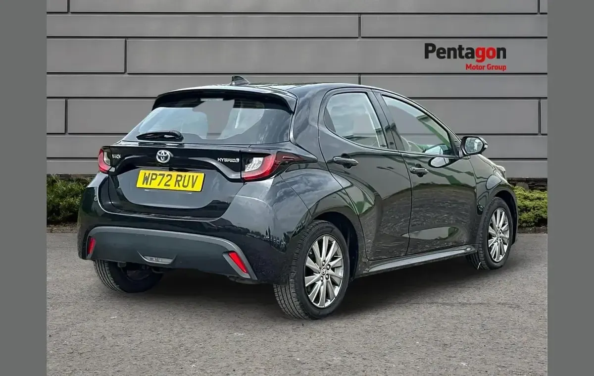 Used Toyota Yaris 116 HP (85 kW) 2023 Black Hatchback