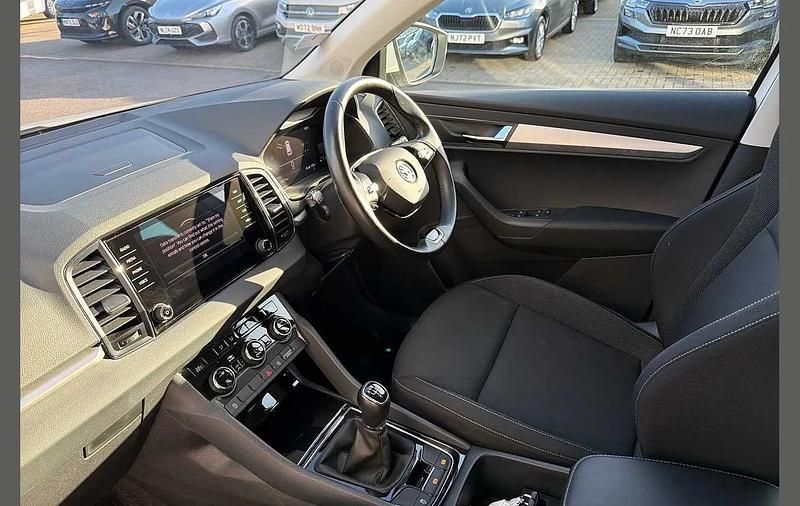 Used Skoda Karoq SE Drive 108 HP (79 kW) 2023 White SUV