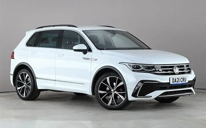 Usado VW Tiguan R-line 150 CV (110 kW) 2023 SUV