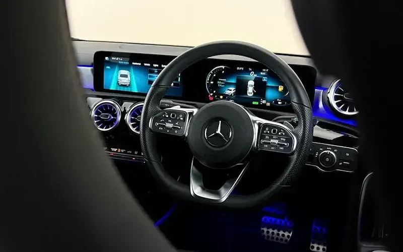 Used Mercedes E250 AMG line 218 HP (160 kW) 2021 White Sedan