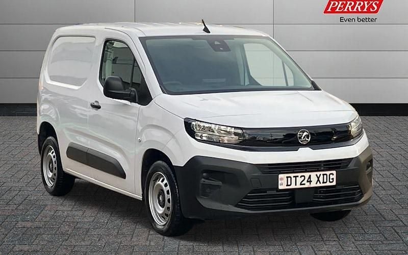 Used 2025 Vauxhall Combo Van | £16,194 (Fair price) - Image 1/4