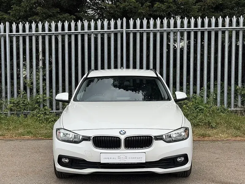 Used BMW 320 Efficient Dynamics 2017 White Estate