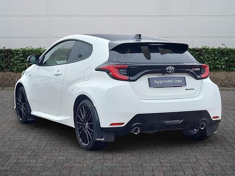 Used Toyota Yaris 2022 White Hatchback