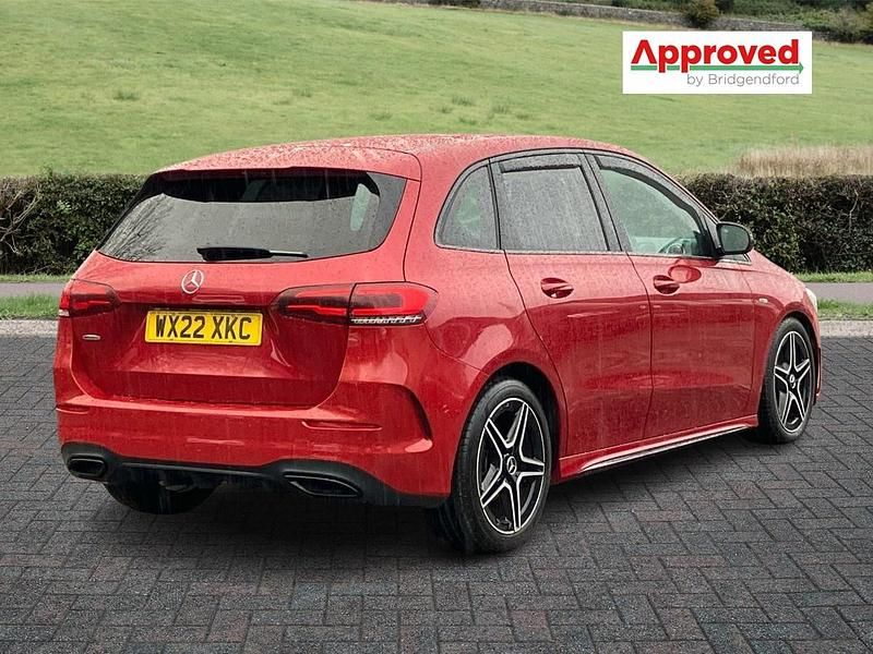 Used Mercedes B200 Executive 2022 Red MPV