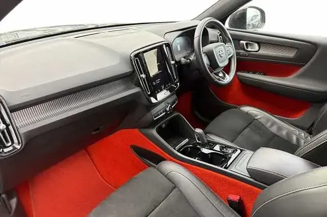 Used Volvo XC40 R-Design Pro 247 HP (181 kW) 2020 Black SUV