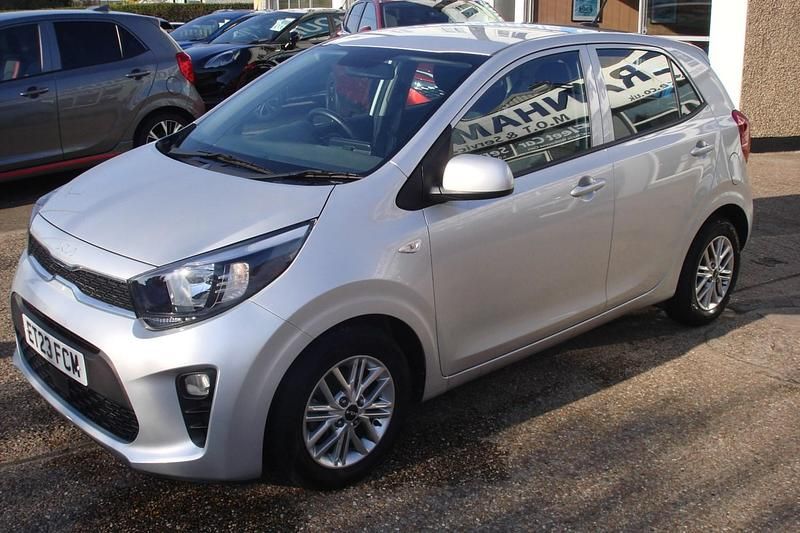 Used Kia Picanto 2023 Star silver metallic Hatchback