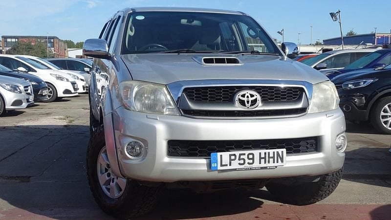 Silver Used 2010 Toyota HiLux Pickup | £5,995 (Good price) - Image 1/4