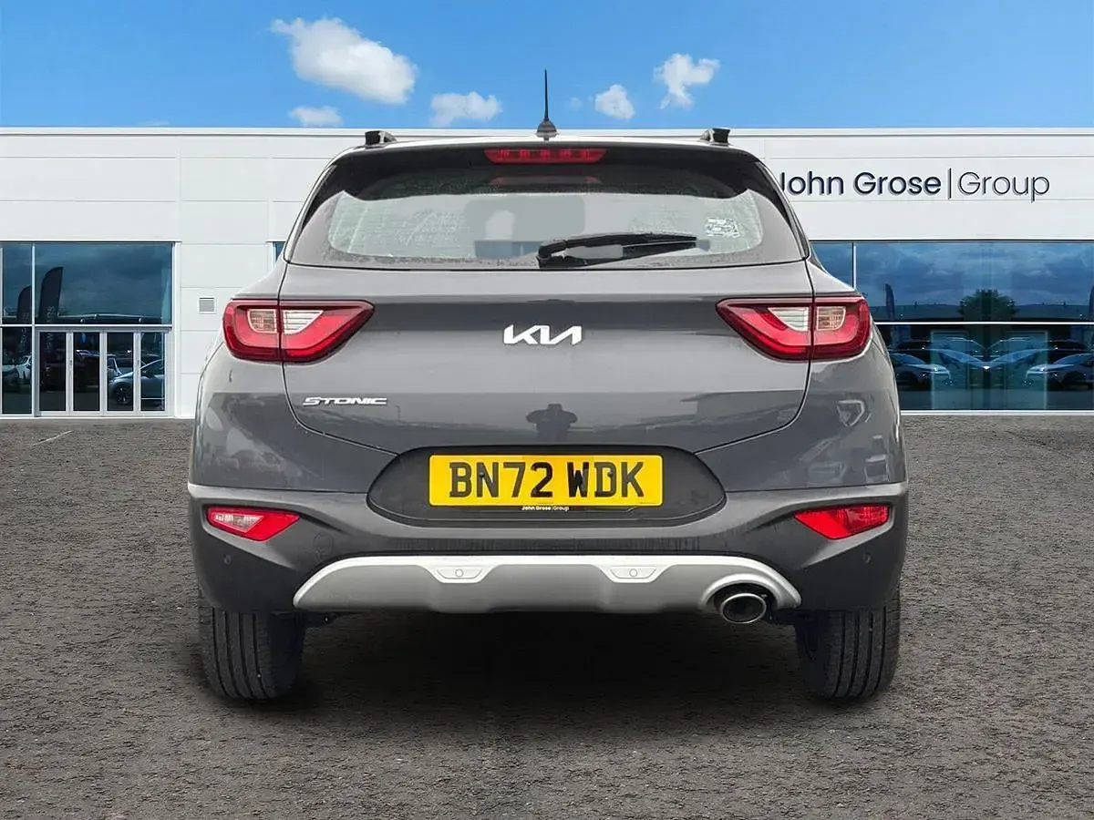 Used Kia Stonic 100 HP (73 kW) 2023 Grey SUV