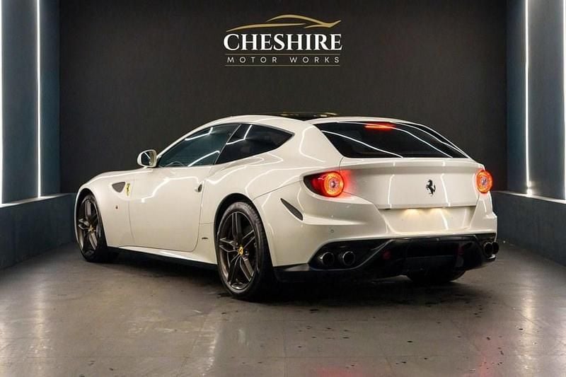 Used Ferrari FF 660 HP (485 kW) 2015 White Estate