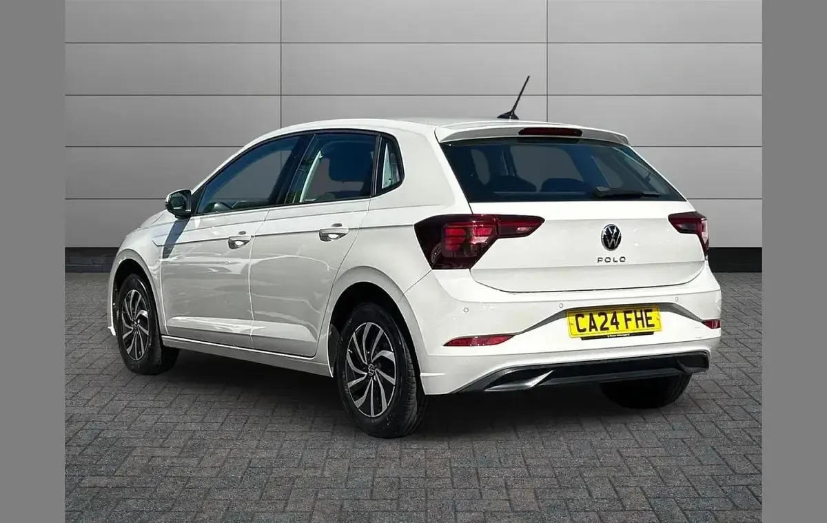 Used VW Polo Life 95 HP (69 kW) 2024 Grey Hatchback