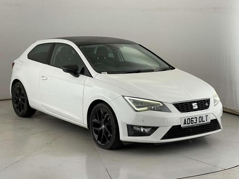 White Used 2014 Seat Leon FR Hatchback | £6,810 (Fair price) - Image 1/4