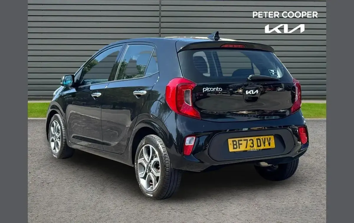 Used Kia Picanto 65 HP (47 kW) 2023 Black Hatchback