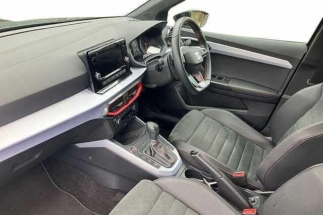 Image 2/4