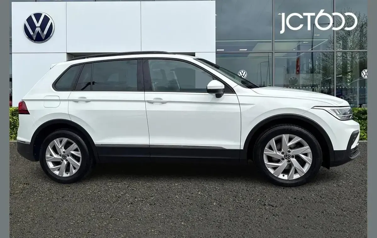 Used VW Tiguan Life 150 HP (110 kW) 2021 White SUV