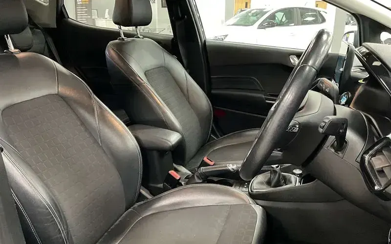 Used Ford Fiesta Titanium X 125 HP (91 kW) 2018 Black Hatchback