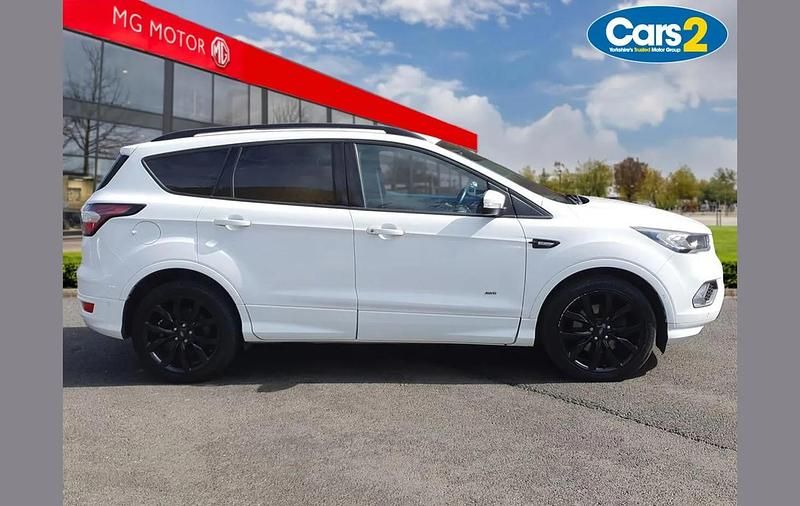Used Ford Kuga ST-Line X 177 HP (130 kW) 2018 White SUV