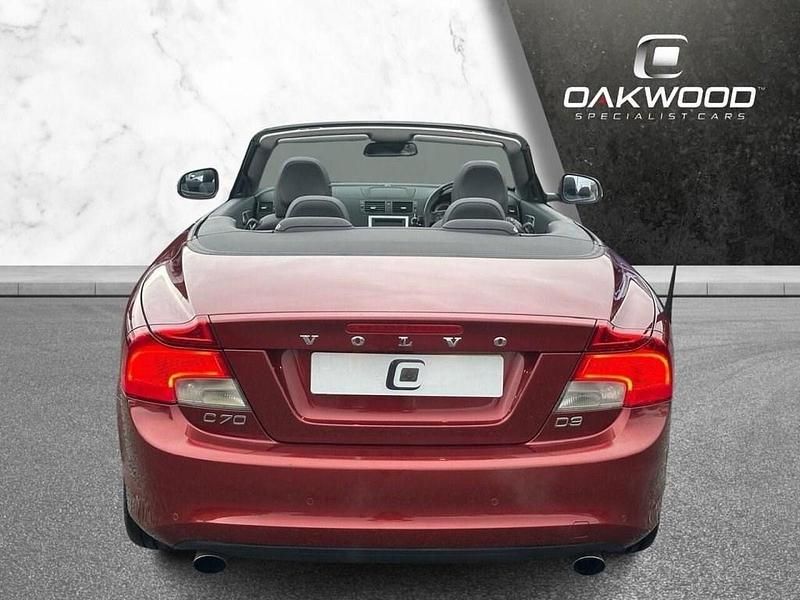 Used Volvo C70 SE Lux 150 HP (110 kW) 2010 Red Cabriolet