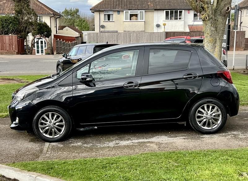 Used Toyota Yaris 2016 Black Hatchback