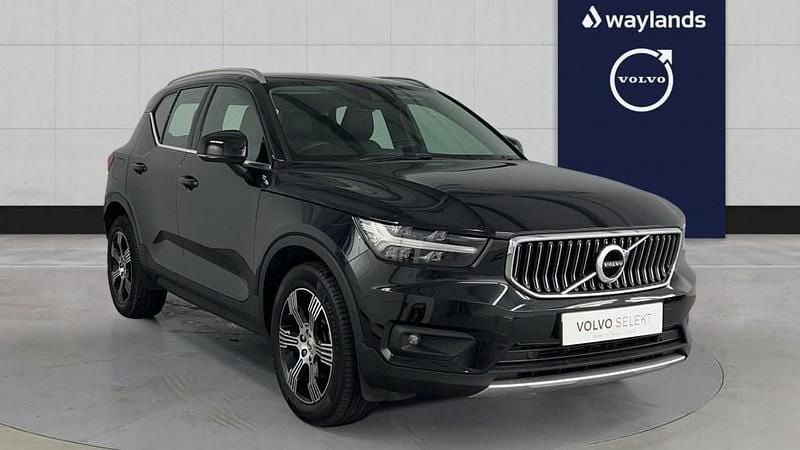 Black Used 2021 Volvo XC40 Inscription SUV | £23,800 (Good price) - Image 1/4