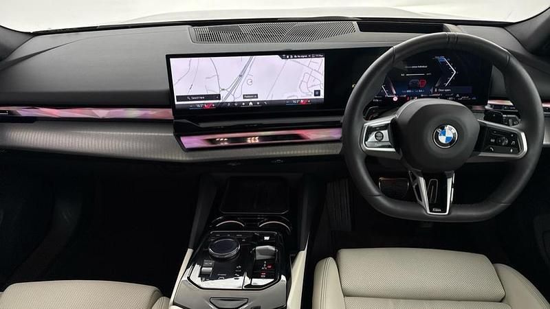 Used BMW 520 M Sport 205 HP (150 kW) 2025 Black Estate