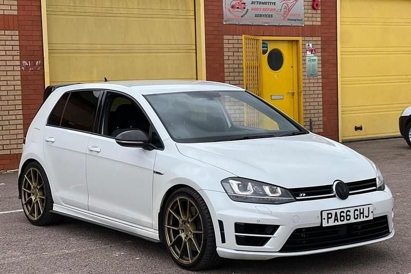White Used 2016 VW Golf VII R Hatchback | £11,995 (Super price) - Image 1/1