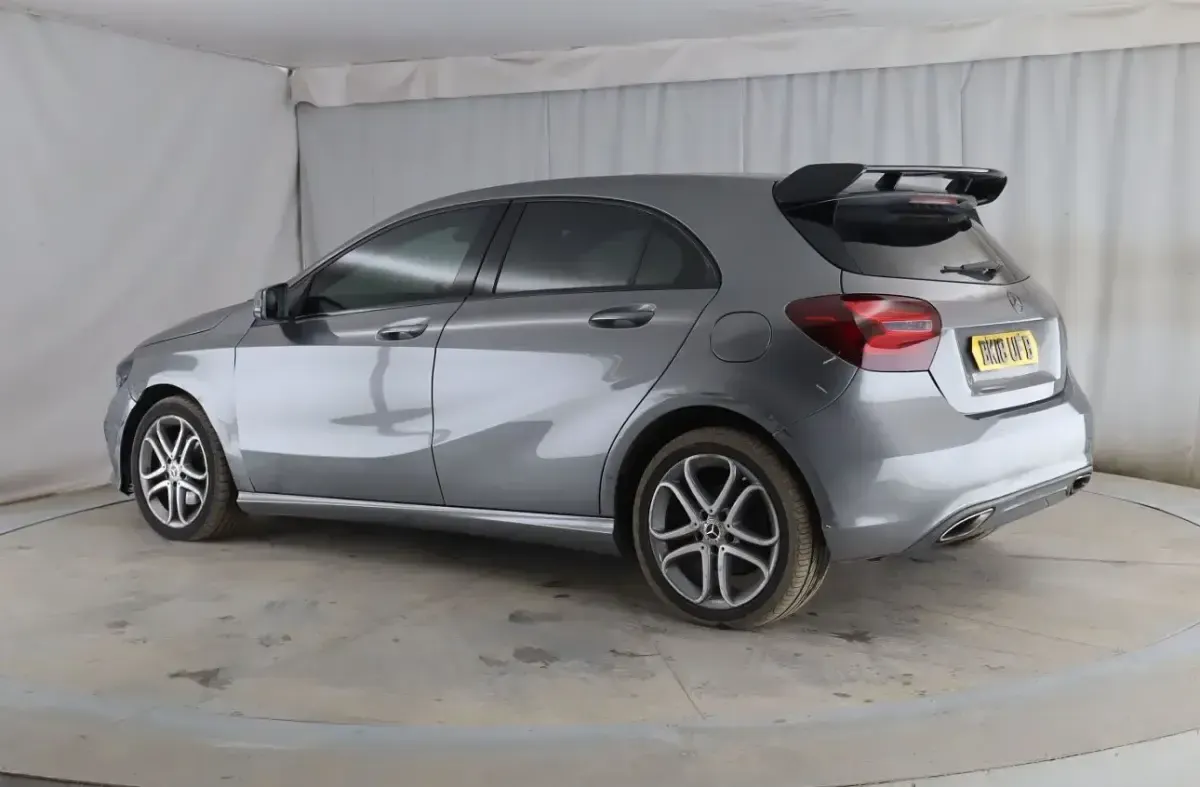 Używany Mercedes A200 Sport Edition 2018 Szary Hatchback