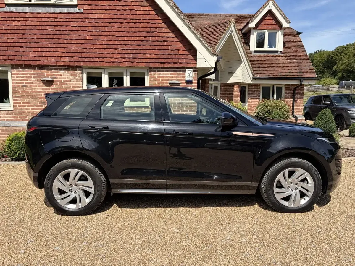 Used Land Rover Range Rover evoque R-Dynamic 309 HP (227 kW) 2022 Black SUV
