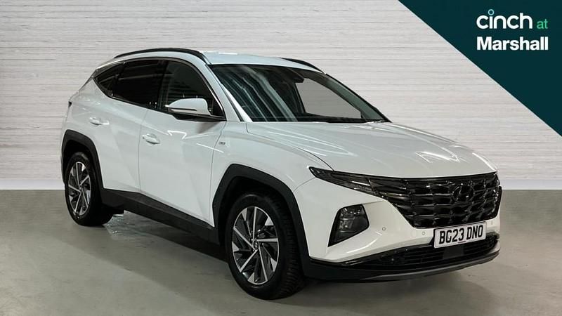 White Used 2023 Hyundai Tucson Premium SUV | £20,998 (Fair price) - Image 1/4