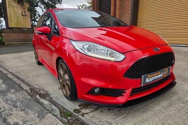 Red Used 2014 Ford Fiesta ST Hatchback | £3,295 (Super price) - Image 1/1