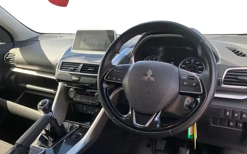 Used Mitsubishi Eclipse 163 HP (119 kW) 2019 Blue Hatchback