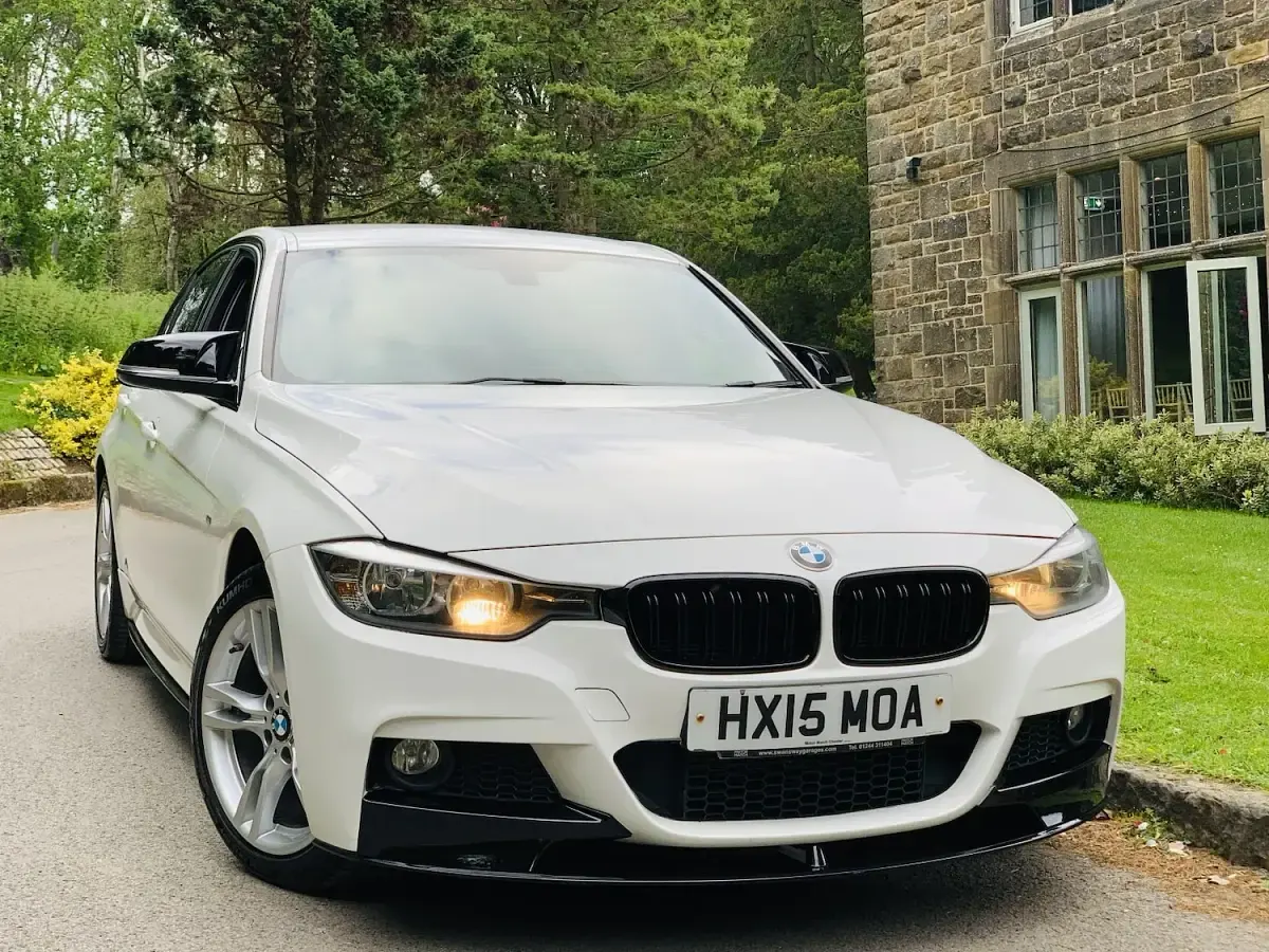 Used BMW 320 M Sport 2015 White Sedan