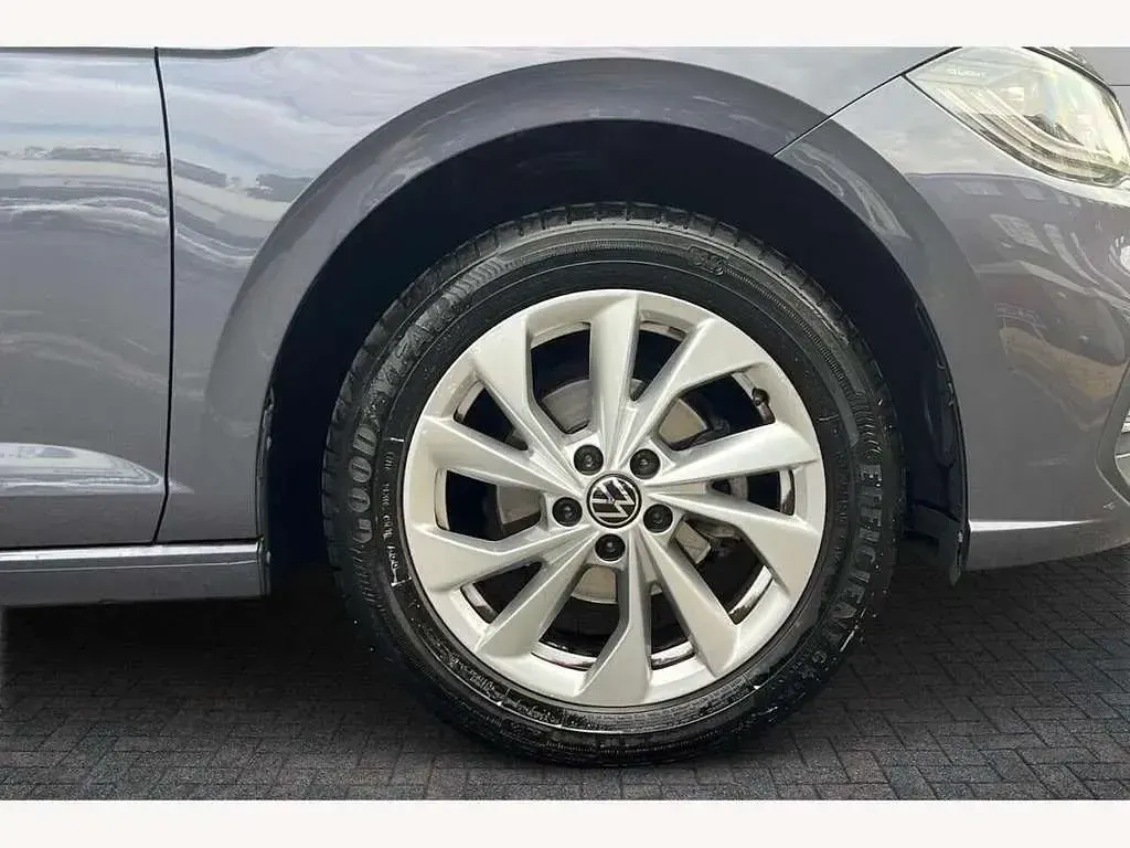 Used VW Polo Style 95 HP (69 kW) 2023 Grey Hatchback