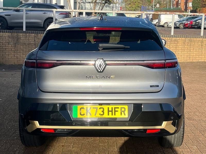Used Renault Megane E-Tech Iconic 160 kW (218 HP) 2023 Grey  Hatchback