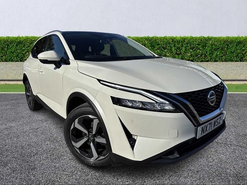 White Used 2021 Nissan Qashqai N-Connecta SUV | £15,999 (Fair price) - Image 1/4
