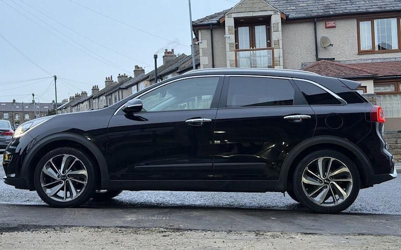 Used Kia Niro 141 HP (103 kW) 2019 Black SUV
