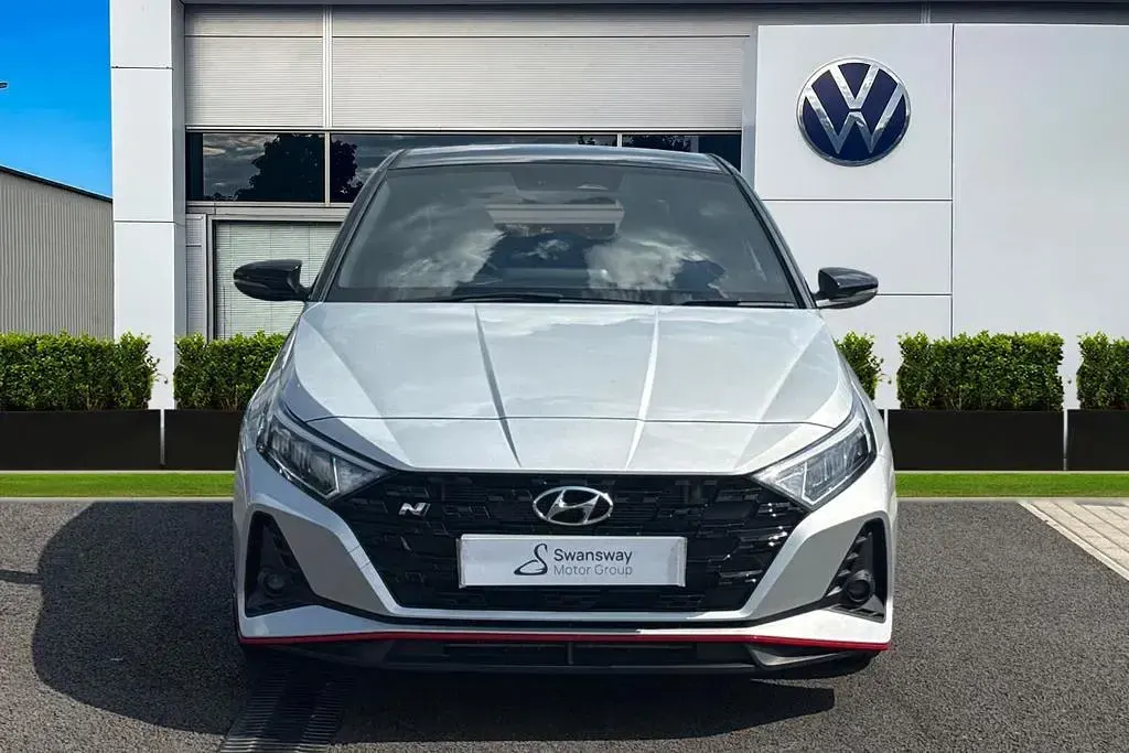 Used Hyundai i20 204 HP (150 kW) 2023 Silver Hatchback