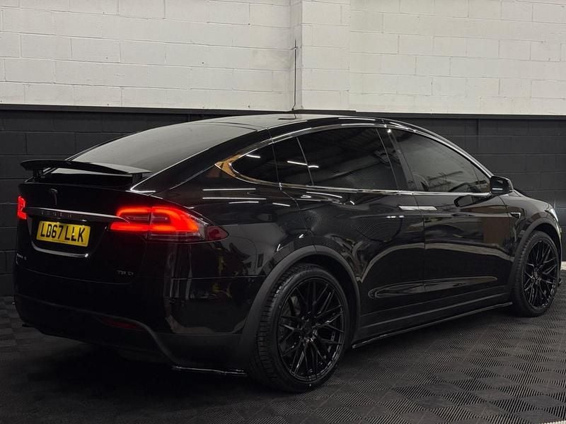 Used Tesla Model X 244 kW (333 HP) 2017 Black SUV