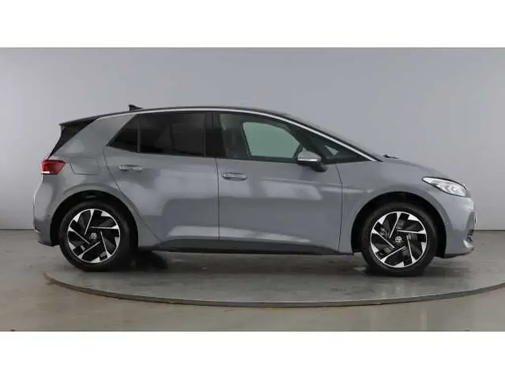 Used VW ID.3 Pure 125 kW (170 HP) 2026 Moonstone grey Hatchback