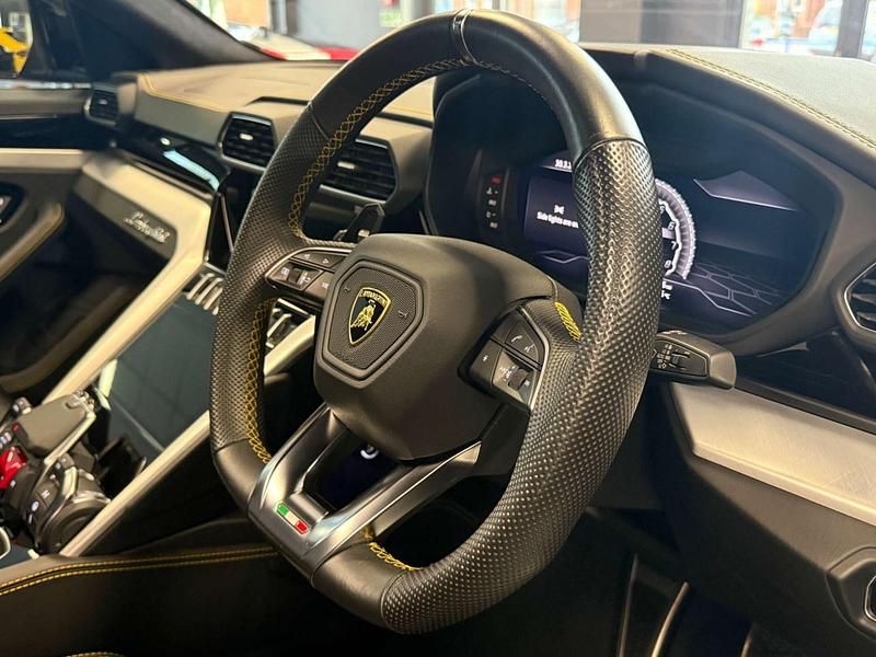 Used Lamborghini Urus 650 HP (478 kW) 2020 Black SUV