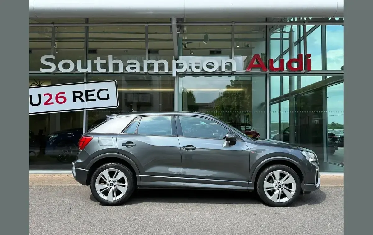 Used Audi Q2 S-Line 147 HP (108 kW) 2023 Grey SUV