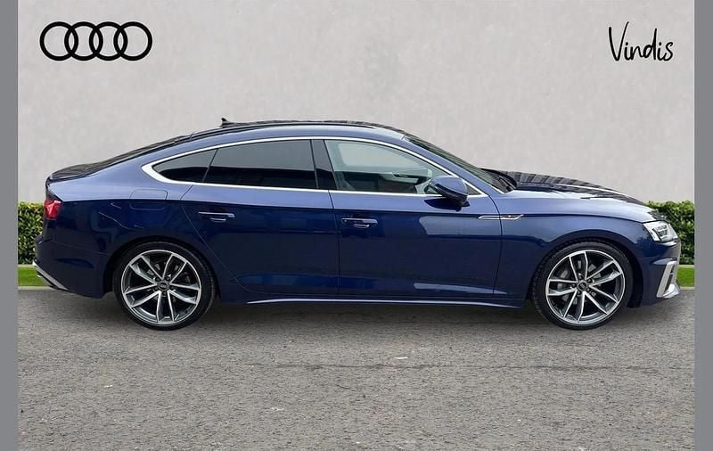 Used Audi A5 Sportback S-Line 200 HP (147 kW) 2024 Blue Hatchback