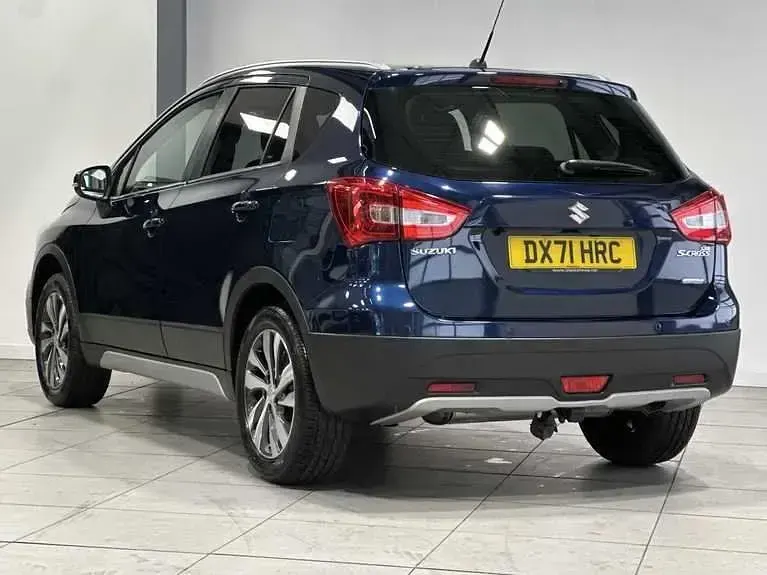 Used Suzuki SX4 SZ-T 129 HP (94 kW) 2021 Sphere blue metallic SUV